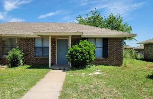 80 Lori Drive Gallery 1
