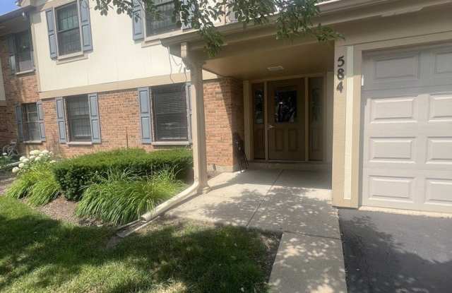 584 Williamsburg Court photos photos
