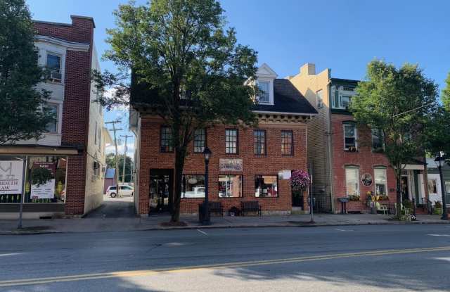 18 W King St photos photos
