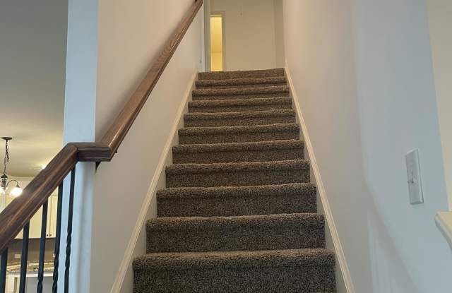 765 Westmoreland Lane Northeast Gallery 4