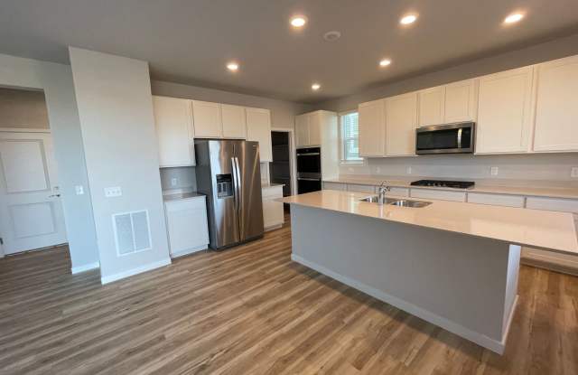 Charming 3b/3b New Build In Erie- Available NOW! photos photos