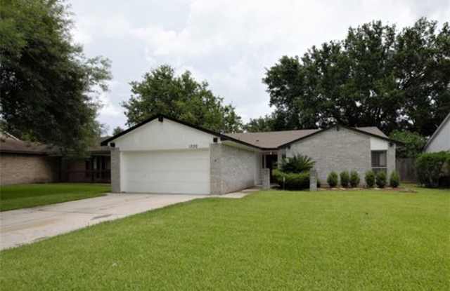 1330 Ashwood Drive - 1330 Ashwood Drive, Sugar Land, TX 77498