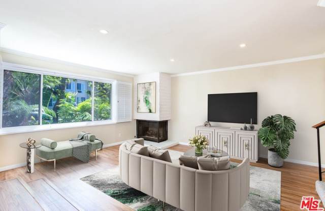 910 19th St photos photos