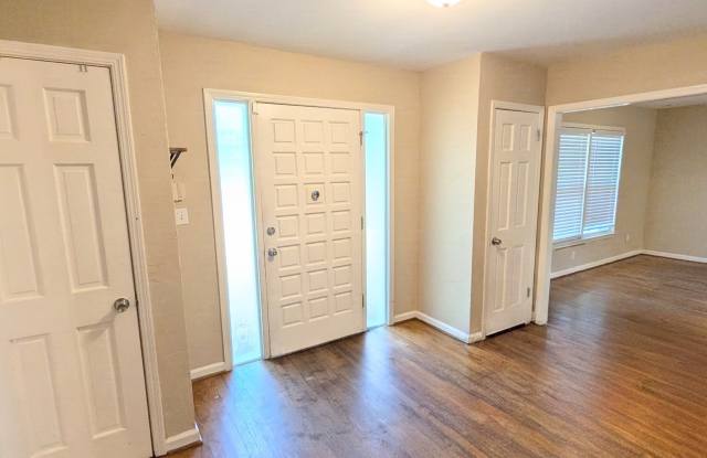 5584 Benton Woods Drive Northeast - 1 Gallery 3