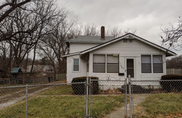 1108 S Harris Ave - 1108 South Harris Avenue, Independence, MO 64054