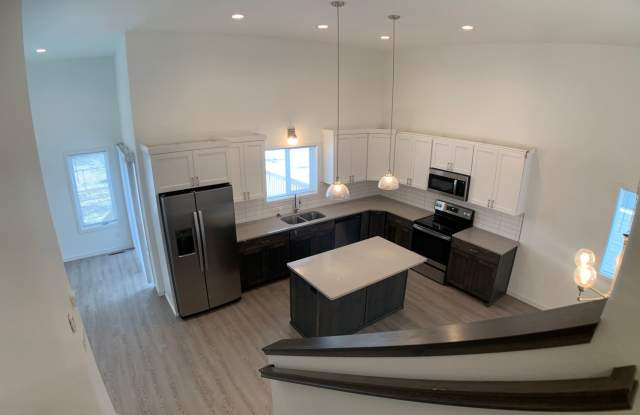 New 4 Bedroom/3 Bathroom House - 4537 13th Street South, Moorhead, MN 56560