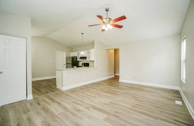 1099 Pacific Court Gallery 4