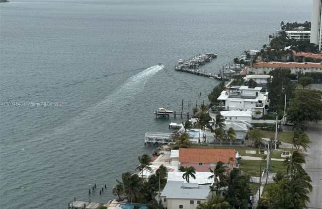10911 N Bayshore Dr photos photos