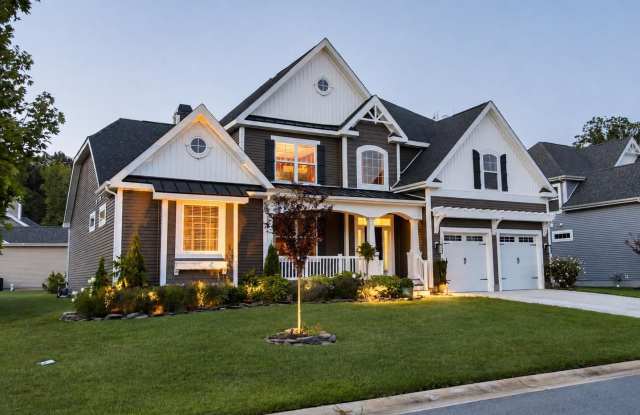 Beautifully Upgraded 4 Bedroom Home – Unfurnished | Flexible Lease Terms! Gallery 4