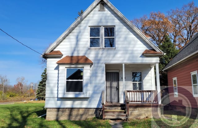 518 Sandusky St - 518 Sandusky Street, Toledo, OH 43611