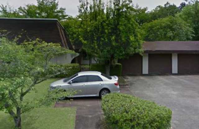 2431-A Price St. photos photos