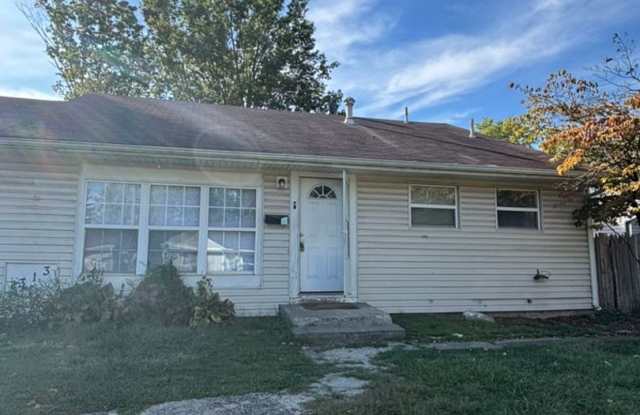 3 BR 1.5 BA split-level with attached 1 car garage photos photos