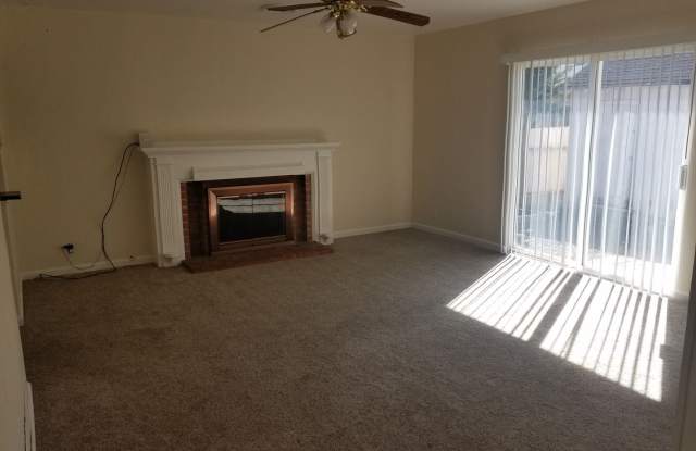 7893 Adrian Dr. Gallery 3
