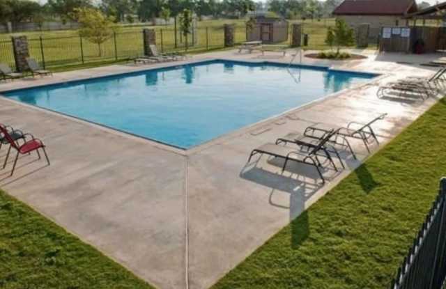FOR LEASE -GEOURGOUS  3/2/2  - MILWAUKEE RIDGE - FRENSHIP ISD Gallery 4