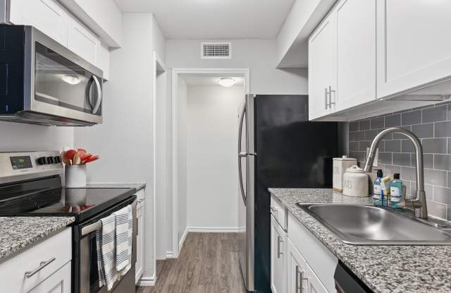 The Broadway Apartment Homes photos photos