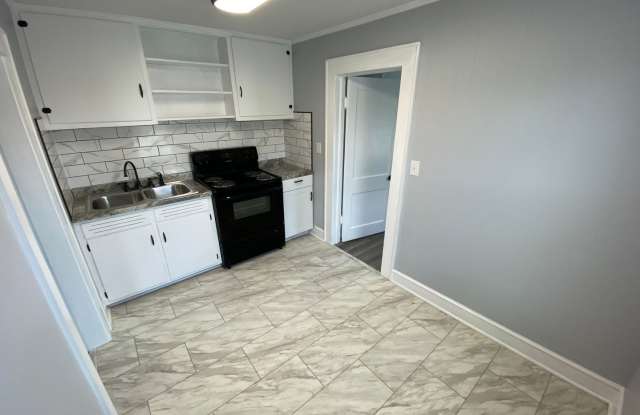 1 Bedroom, 1 Bathroom apartment! Gallery 3