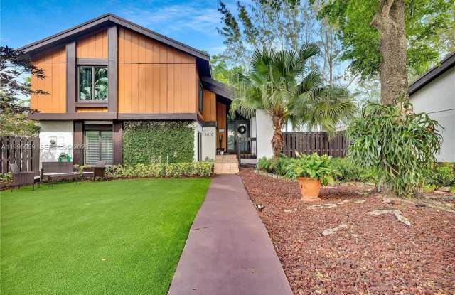 1610 W Sandpiper Cir photos photos