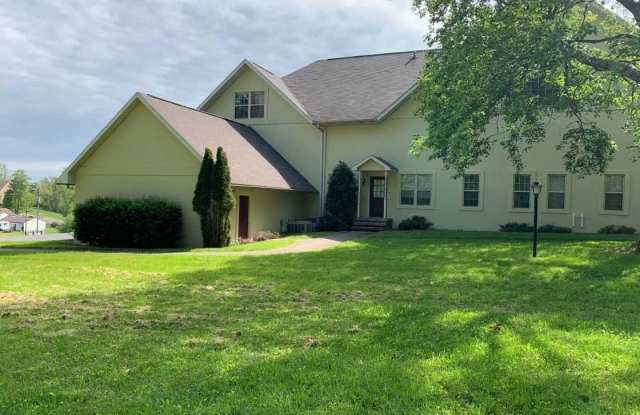 598 Tyrone Road - 598 Tyrone Road, Cheat Lake, WV 26508