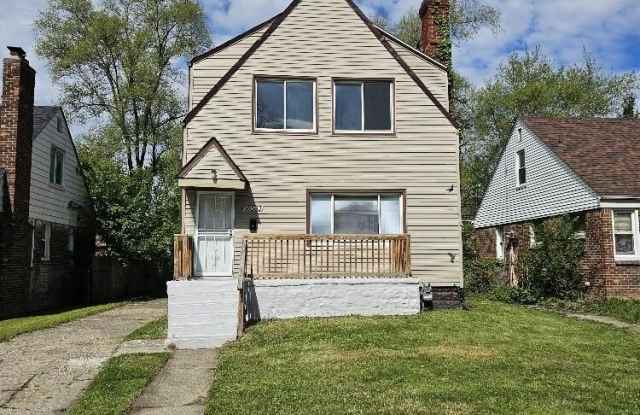 16583 Archdale photos photos