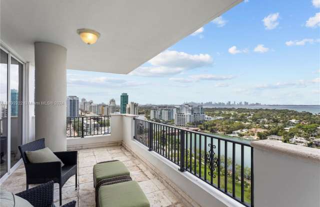 6422 Collins Avenue Gallery 3
