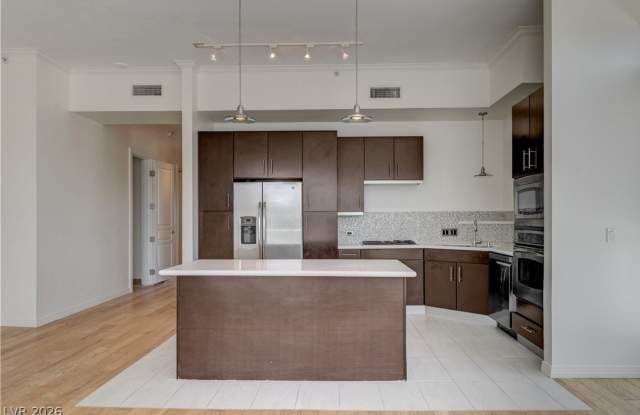 360 E Desert Inn Road Gallery 4