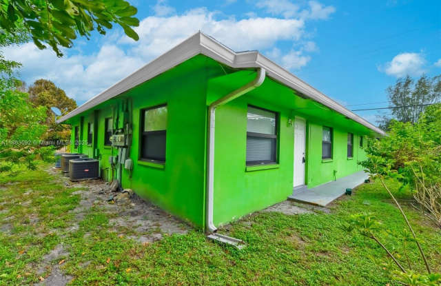 1451 NW 19th St photos photos
