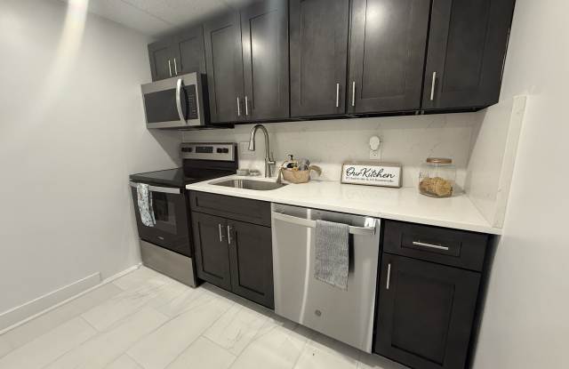 156 Garfield Avenue unit: 15 photos photos