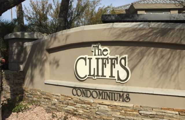 Spacious 1 Bedroom Condo in North Central Phoenix! photos photos