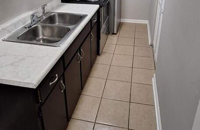 672 Knox Blvd photos photos