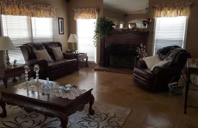 2120 Prickly Pear Walk Gallery 3