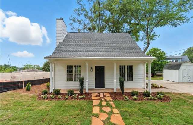 180 Summit Avenue SE - 180 Summit Avenue Southeast, Marietta, GA 30060