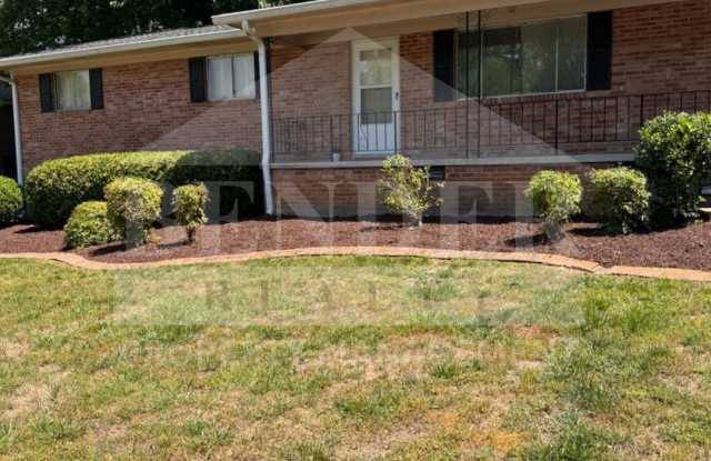 SINGLE FAMILY HOME IN THE CITY photos photos