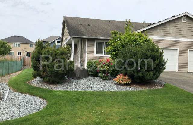 3-Bedroom Duplex Home - Gated Community - South Hill photos photos