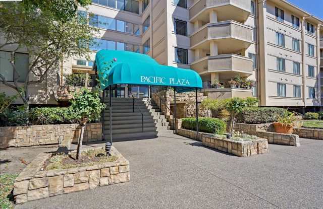Spacious 2 bed 1.5 bath Condo in San Leandro Minutes from Bart and shopping. Must see! photos photos