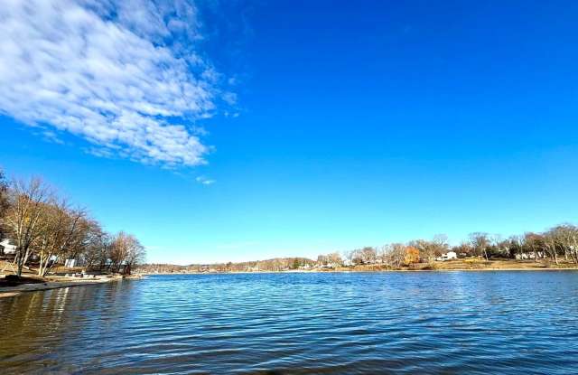 25 W Lakeshore Drive photos photos