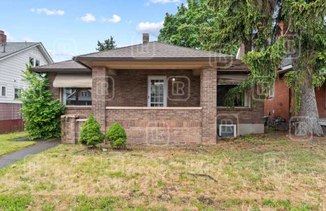 808 East Mission Avenue photos photos