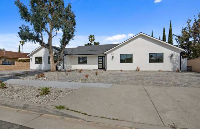 Modern 5-Bedroom 5 bath Home for Lease in Winnetka, CA photos photos