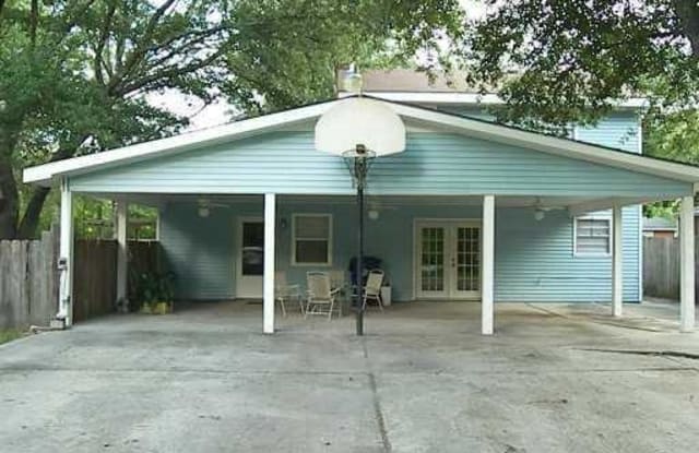 60218 Nina Dr - 60218 Nina Drive, Lacombe, LA 70445