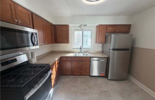 292 Hartwell Gallery 2