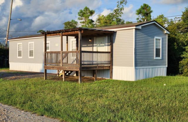 6405 Lois Street - 6405 Lois Street, Callaway, FL 32404