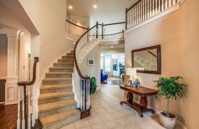 711 GREYMOOR Place Gallery 3