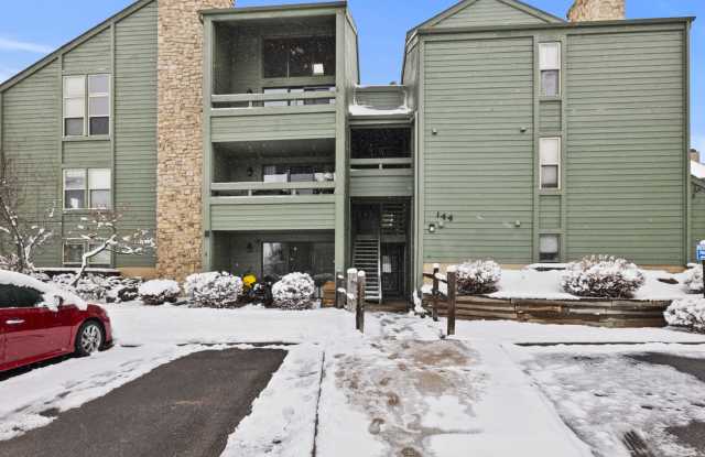 144 W Rockrimmon Blvd photos photos