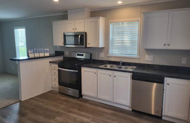 2409 Catalpa St - 2409 Catalpa Street, Liberty, MO 64068