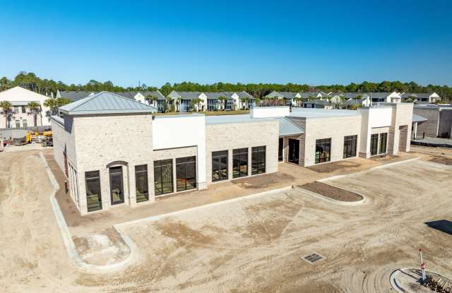 3214 US-98 unit: 402 photos photos