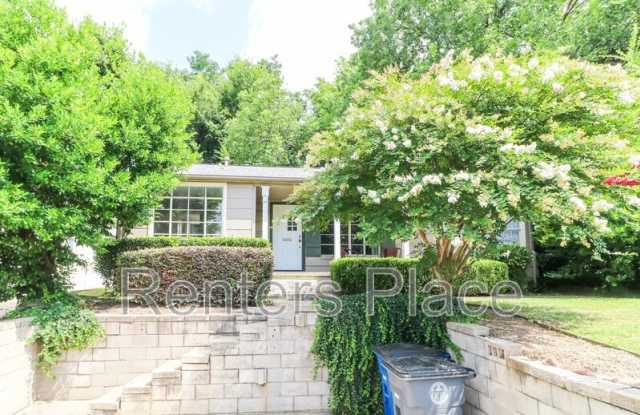1439 E 36th St photos photos