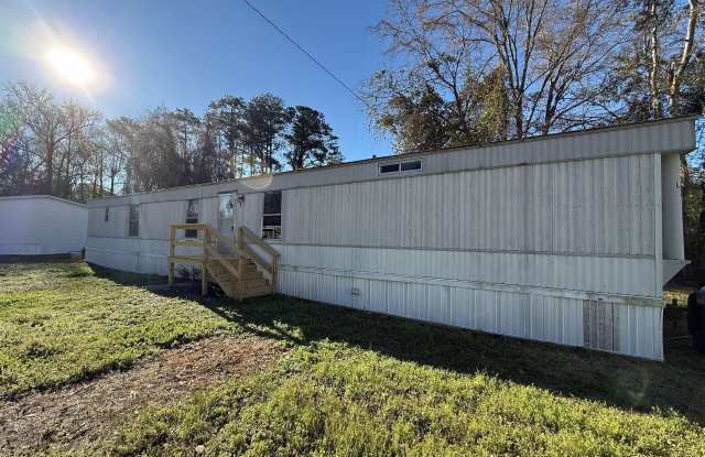 113 Barbour Road unit: 3 photos photos