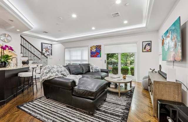 9 MARQUIS COURT photos photos