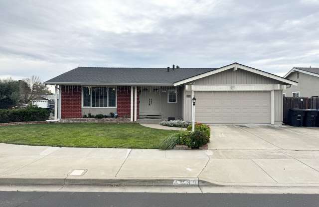 Perfect Shape Pleasanton Single Family Home in Val Vista neighborhood photos photos