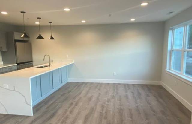 530 N Main St photos photos