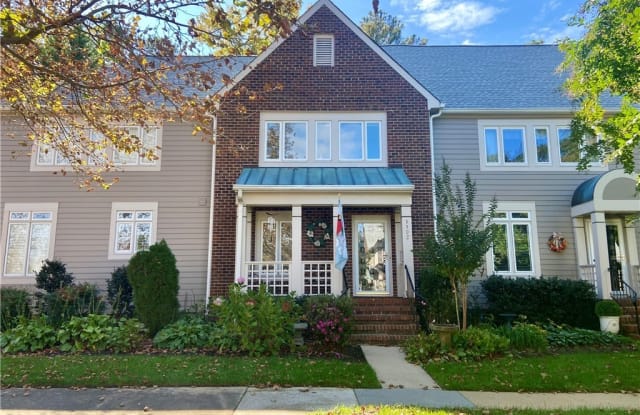 1102  Lakeland Cir - 1102 Lakeland Circle, Tuckahoe, VA 23229